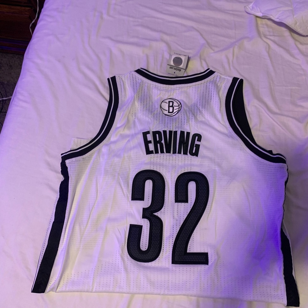 Brooklyn Nets “Irving 32” Jersey